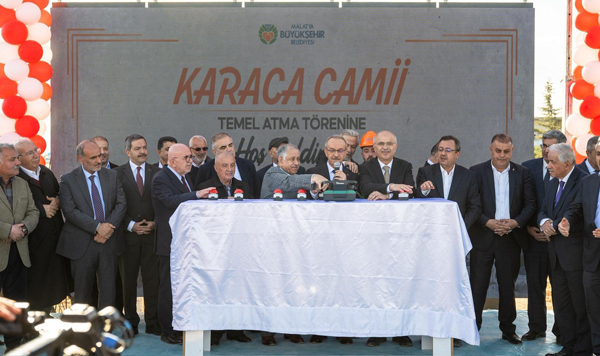 MALATYA ŞEHİR MEZARLIĞI KARACA CAMİİ’NİN TEMEL ATMA TÖRENİ GERÇEKLEŞTİRİLDİ