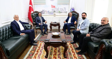 Osman Dursun, Battalgazi Belediyesi Yetkilileriyle Bir Araya Geldi Osman Dursun, Battalgazi Belediyesi Yetkilileriyle Bir Araya Geldi